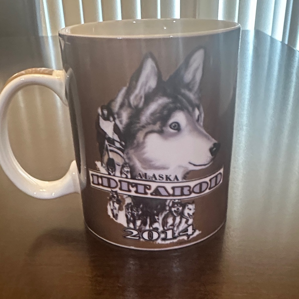 Alaska Iditarod Brown Mug